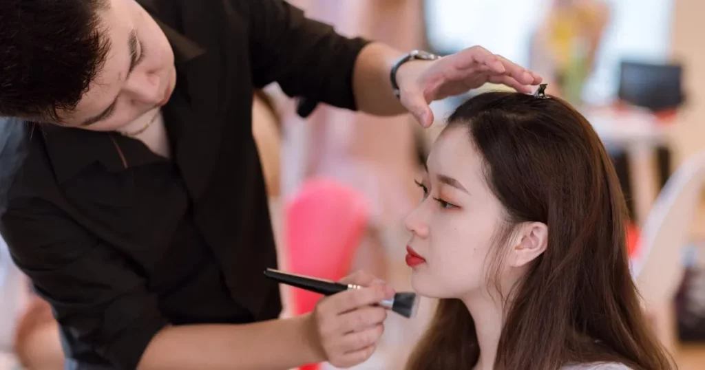 Dụng Cụ Và Mỹ Phẩm Chuyên Nghiệp Cần Có